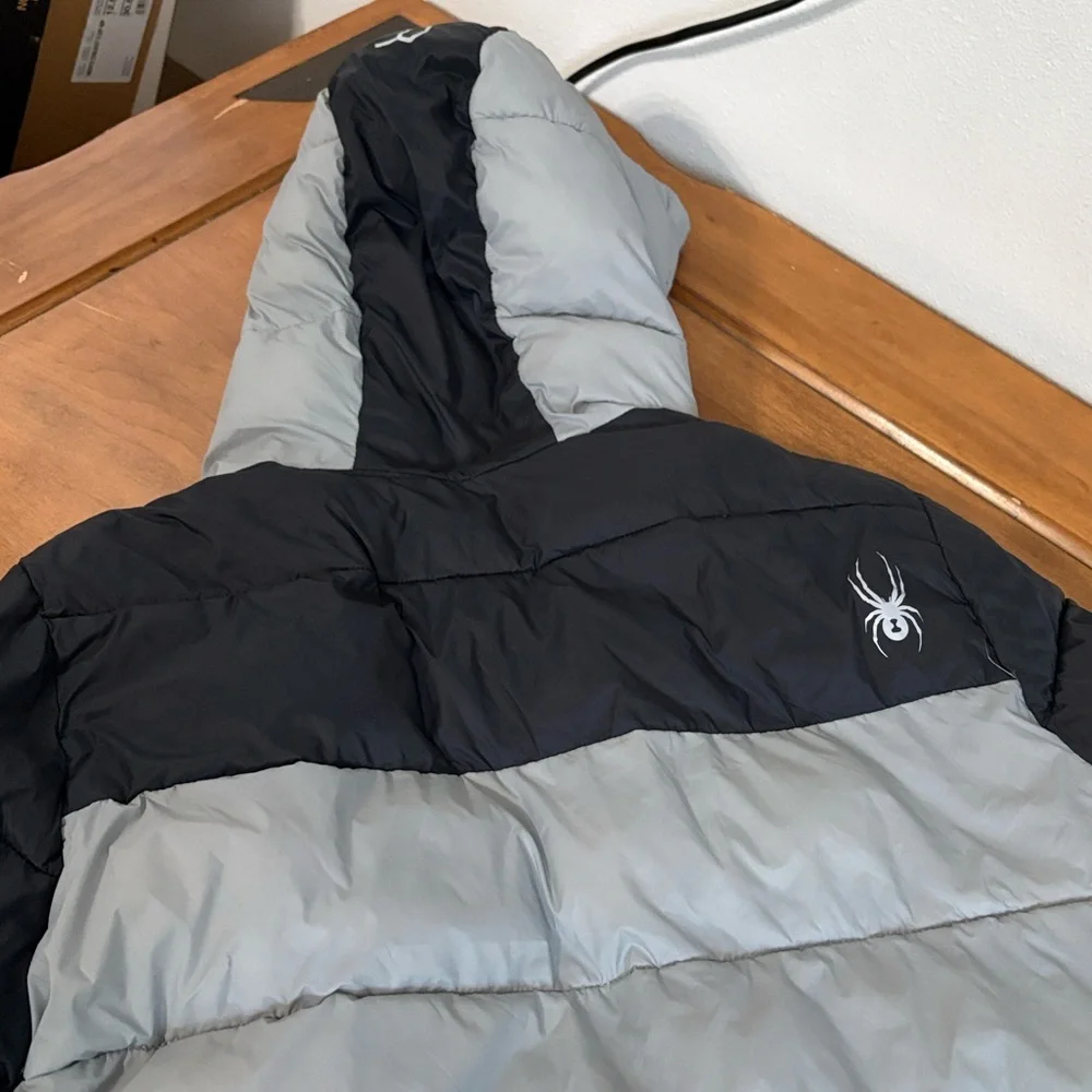Spyder Silver and Black Hooded Puffer Jacket Size 16